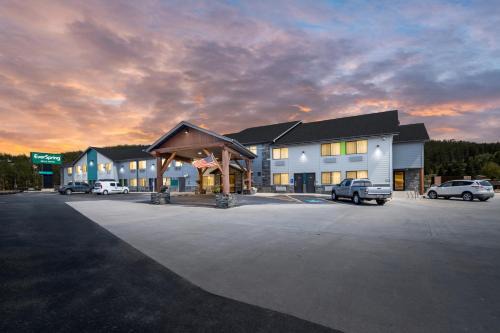 Hill City Hotel | EverSpring Inn & Suites