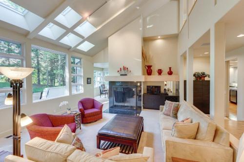 Elkhorn Village House | Expansive Sun Valley Home Close to Slopes!
