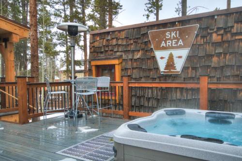 Warrior's Mark House | Experience luxury in this 4-bedroom, 3.5-bath home in Breckenridge at Arrow Darrow!