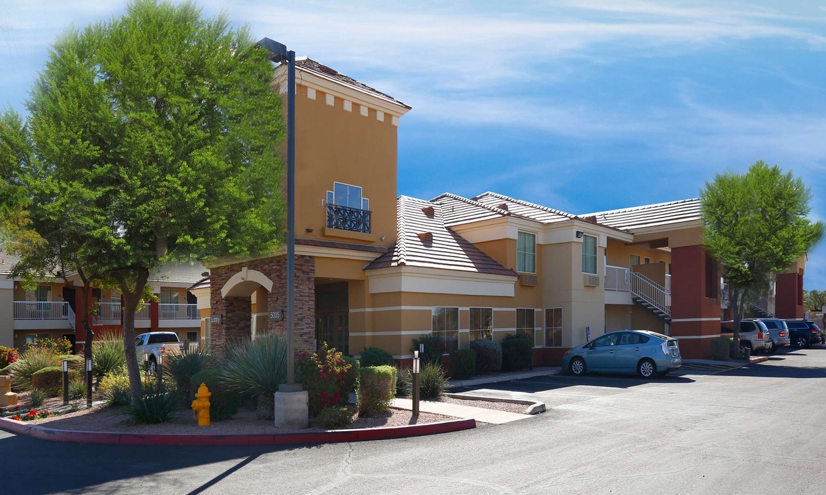 Ahwatukee Foothills Hotel | Extended Stay America Suites Phoenix Chandler E Chandler Blv