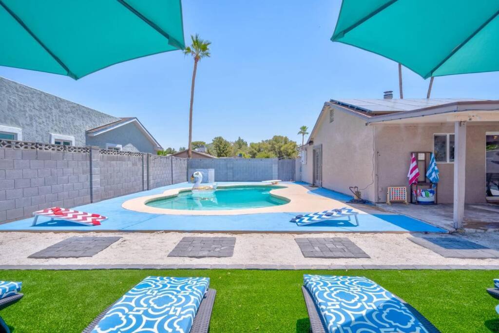 Paradise Valley Village House | Fab PHX Getaway w/Pool & Fire Pit