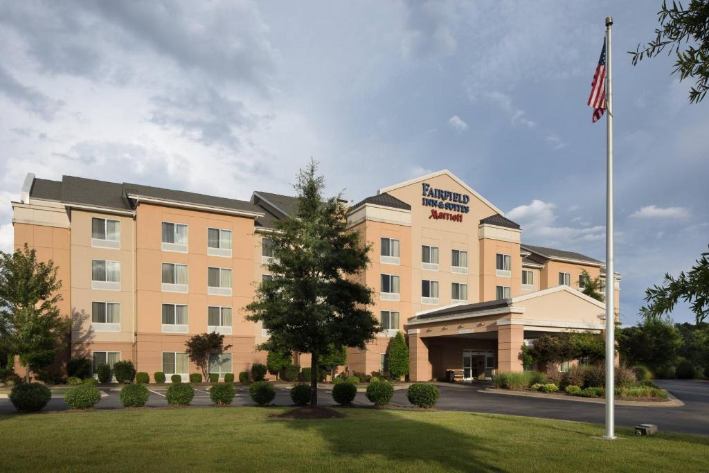 Conway Hotel | Fairfield Inn and Suites by Marriott Conway