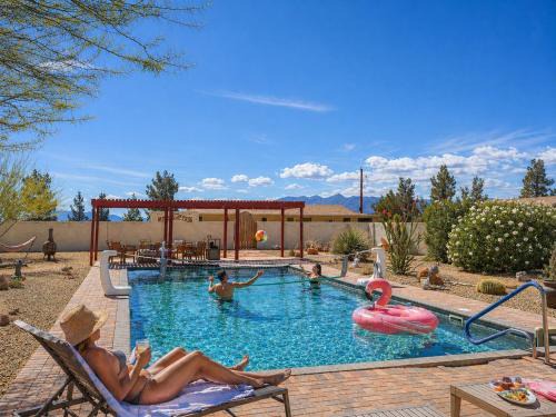 Pahrump Apartment | Falcon Cottage
