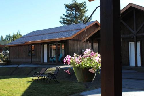 Island Park Ski Chalet | Family Cabin Unit 10