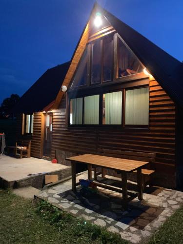 Virak House | FeĐoNi
