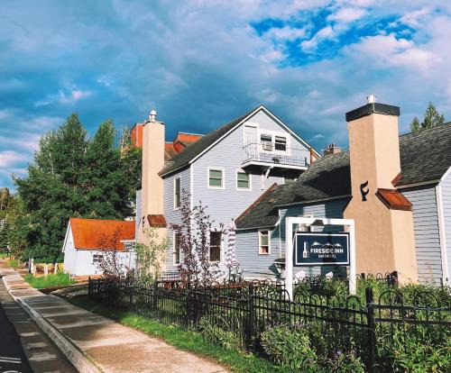 Historic District Bed & Breakfast | Fireside Inn & Hostel