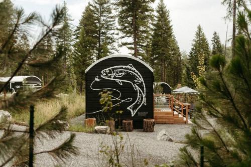 Lakeside House | FISH HAUS Cabin Retreat Sauna, Plunge, Hot Tub