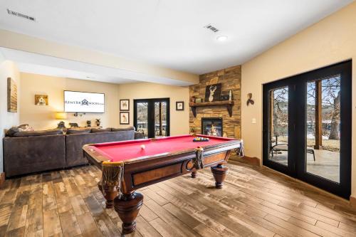 Branson Cabin | FishFul ThinkInn