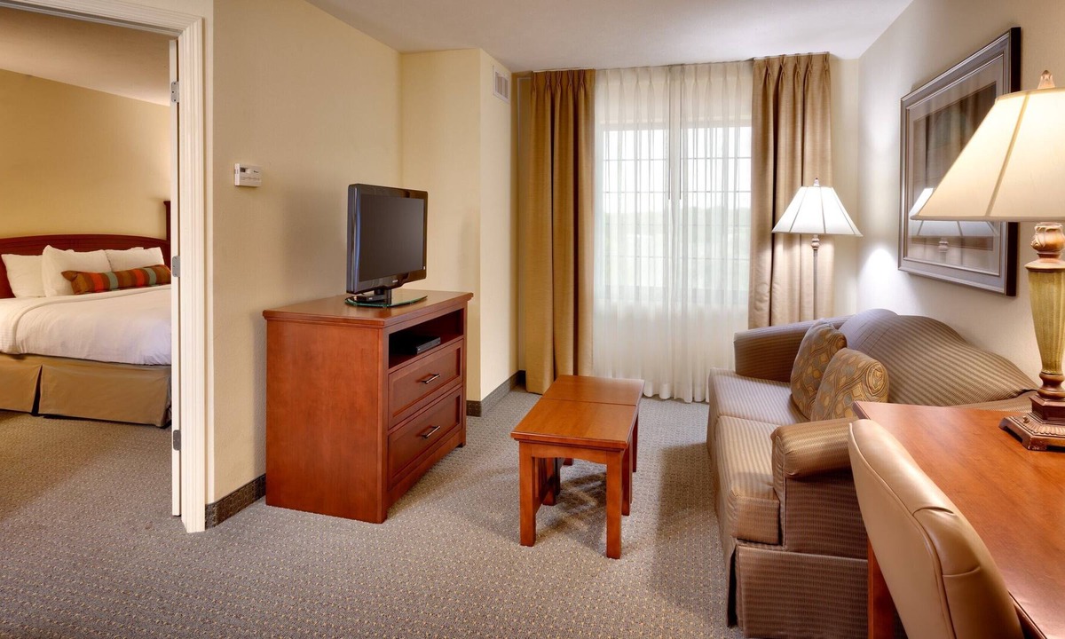 Omaha Condo | Free Breakfast. Pool. Gym. Close to the Children’s Hospital!