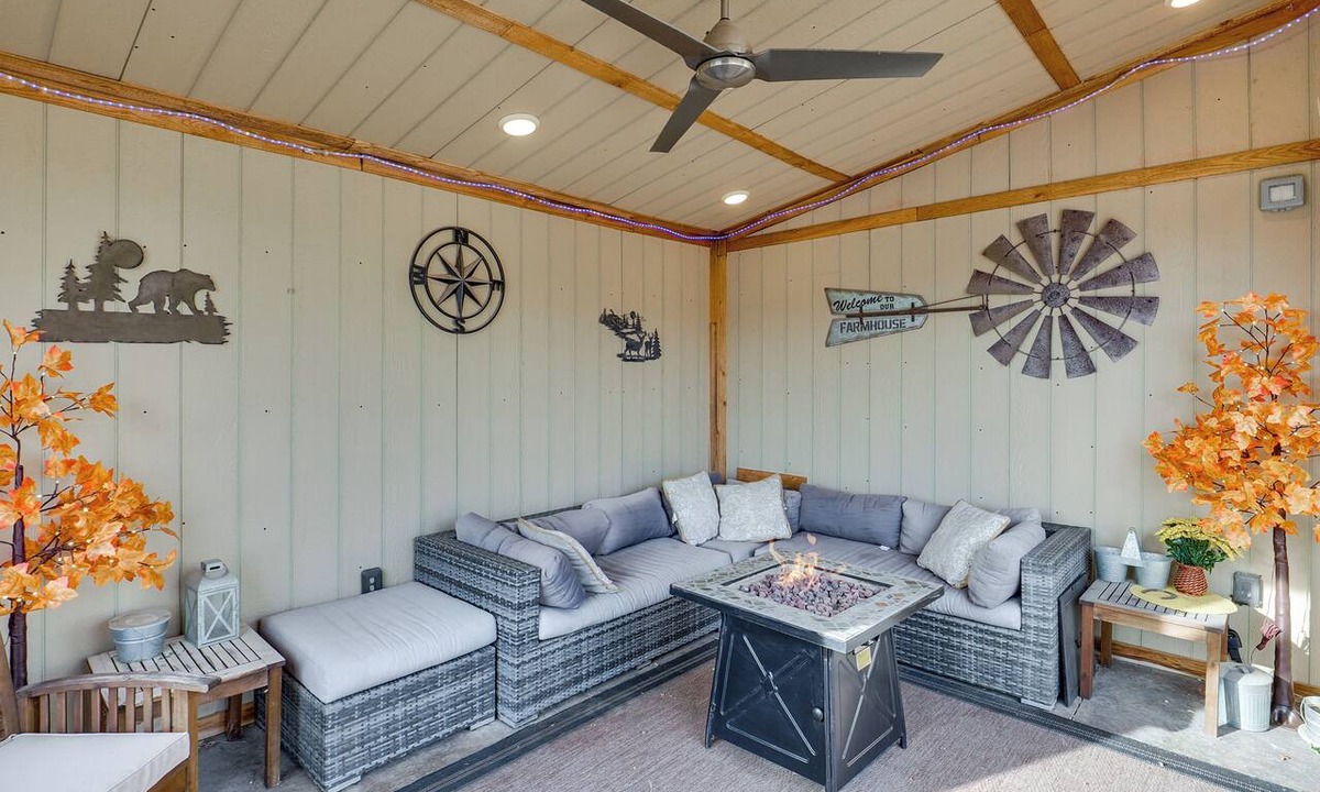 Bluffdale Apartment | Game Room + Hot Tub: Salt Lake City Area Apt