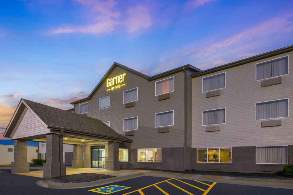 Lincoln Hotel | Garner Hotel Lincoln North by IHG