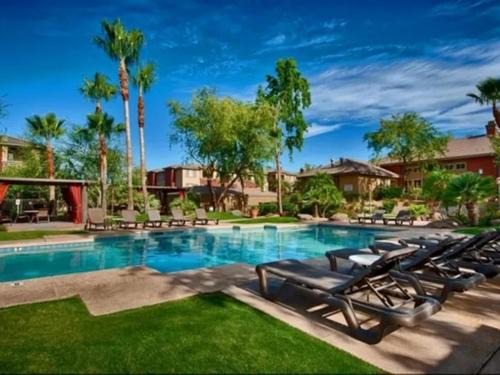 Camelback East House | Gated Condo Heated Pool Spa Gym Near Zoo