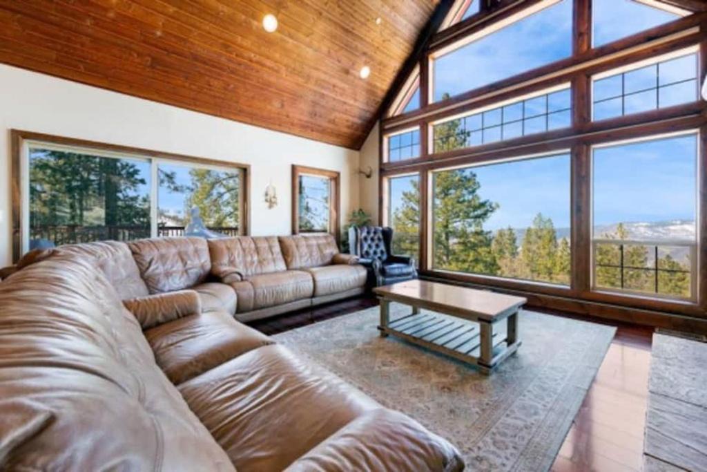 Yosemite West House | Glacier Peak Lodge