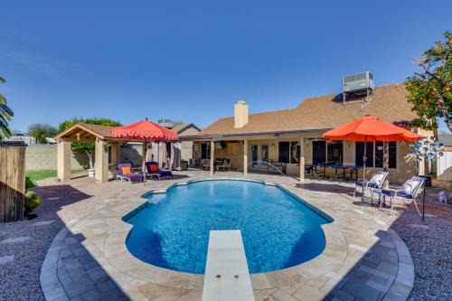 Glendale House | Glendale Entertainment Hub! Family Home w/Pool