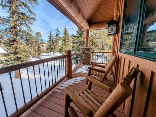 Keystone House | Goldenrod Home 7 by SummitCove Lodging