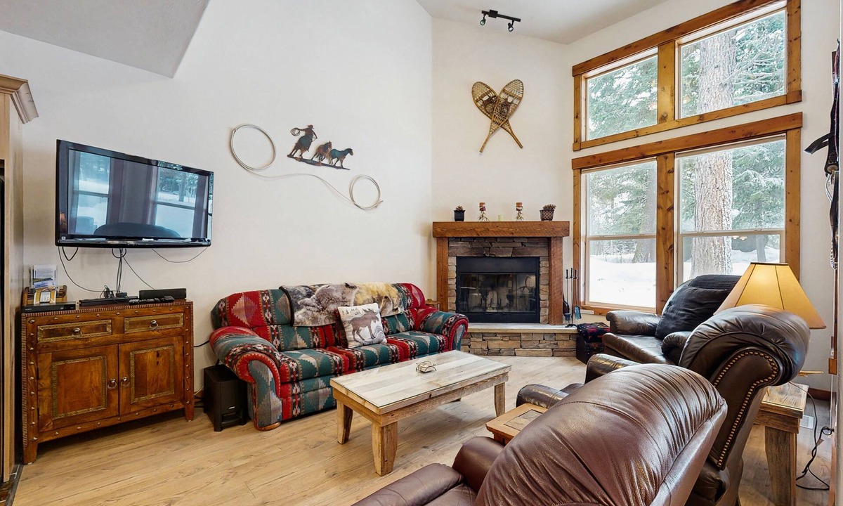 McCall Condo | Golf course-view condo w/private patio & shared pools, hot tub, gym & more