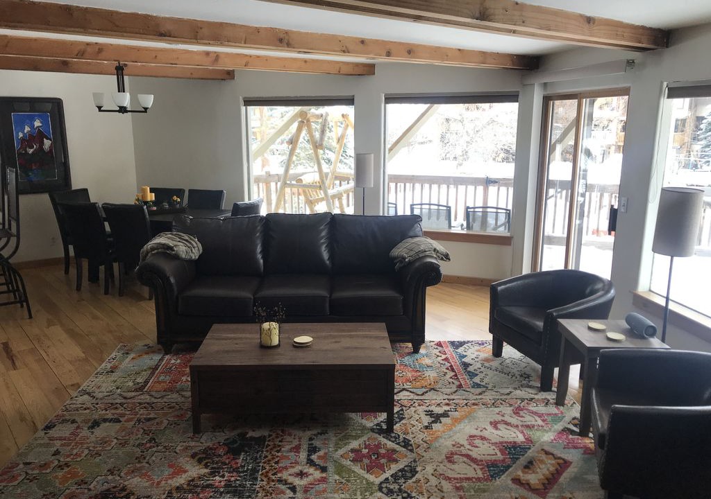 Intermountain Cabin | Gore Creek Cabin, Old Vail Charm -1 min walk to free shuttle.
