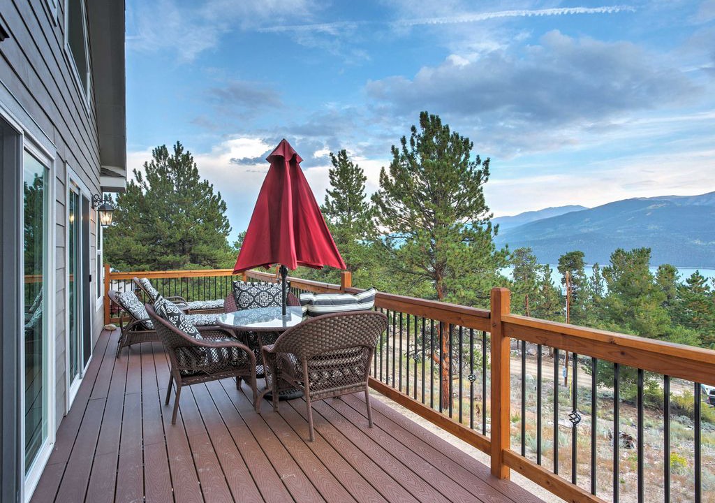 Twin Lakes House | Gorgeous Twin Lakes Home w/ Deck Overlooking Mtns!