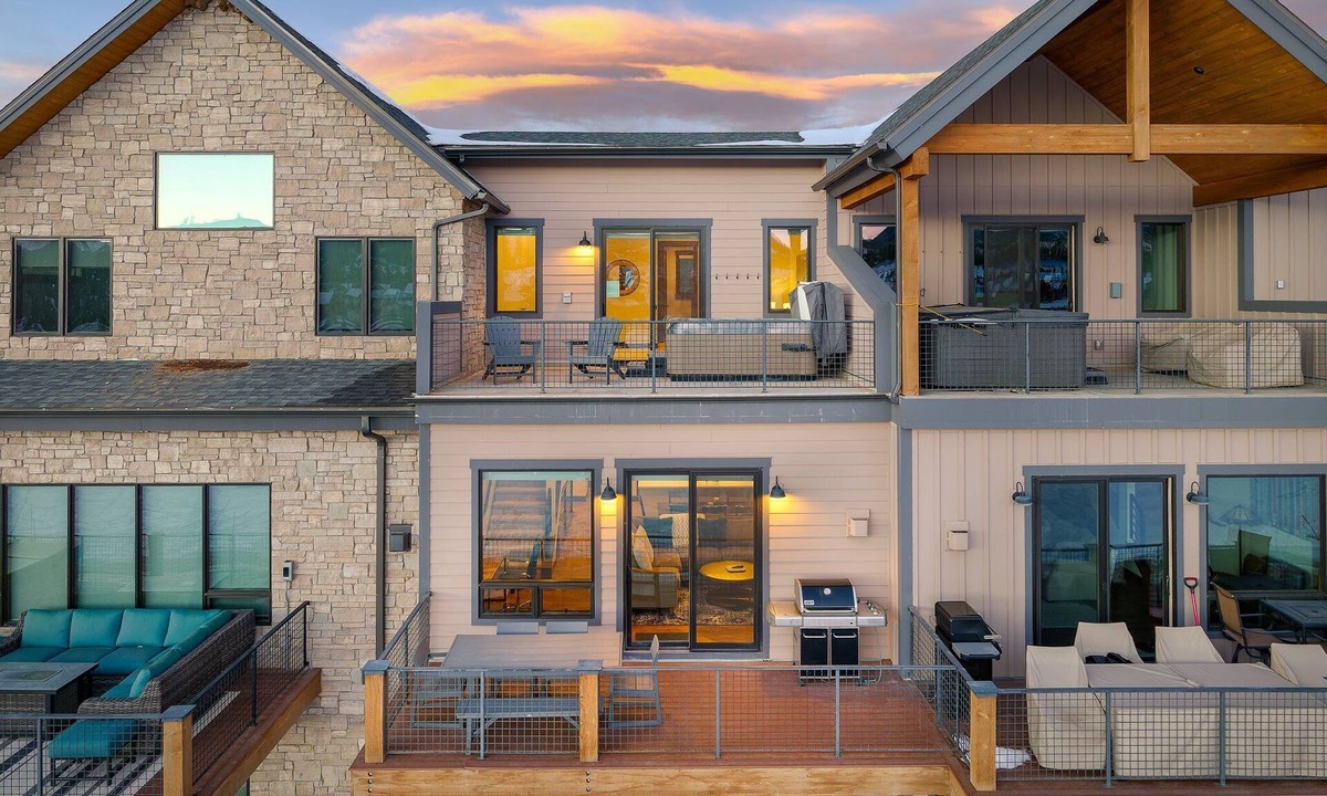 Grand Park House | Grand Park Villa 114 I Private Hot Tub I Great Views I Game Room I Discounted Attractions