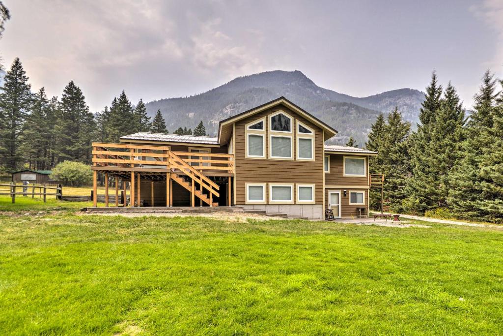 McLeod House | 'Grand Slam Ranch:' Hike & Fly Fish On-Site!