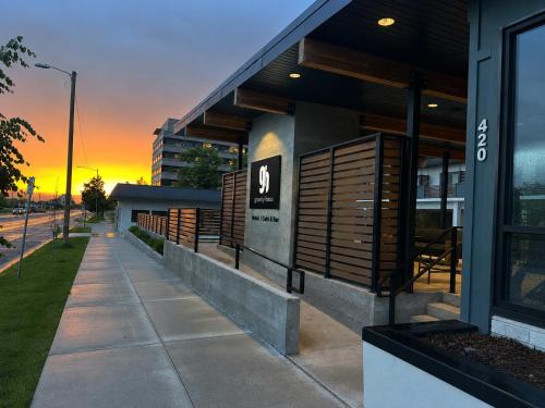 Heart of Missoula Hotel | Gravity Haus Missoula