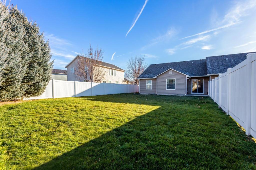Meridian House | Gray Cloud Townhomes