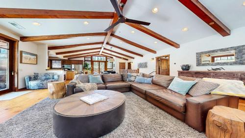 Mammoth Lakes House | Graystone #2150 home