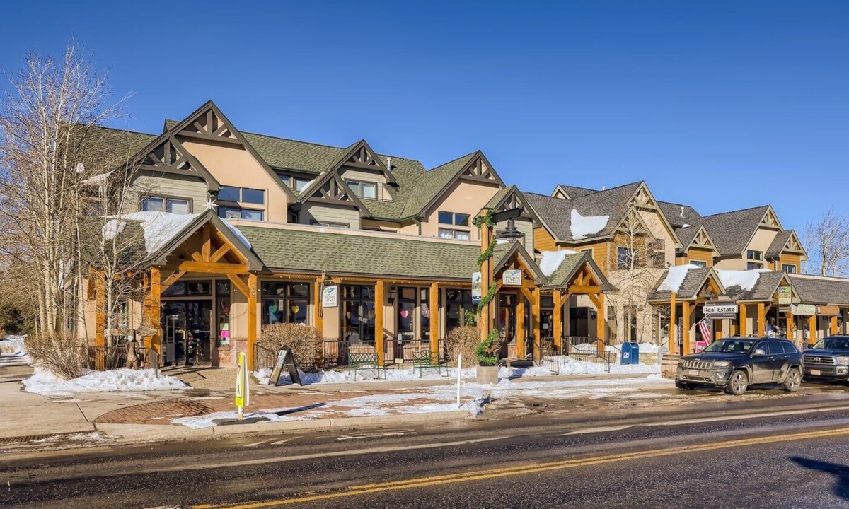 Frisco Condo | Great 2 bedroom condo right on Main Street, Frisco! Awesome location!