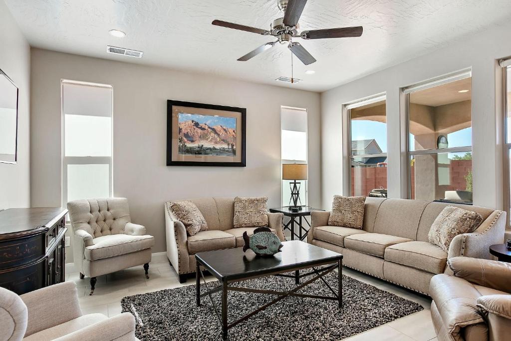 Sienna Hills House | Great Escape home