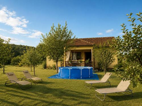 Pricelje House | Green Little Cottage with Pool near Ostrog Monastery