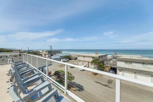 Rockaway Beach House | Group Friendly! Rockaway Beach Oasis w/Game Room