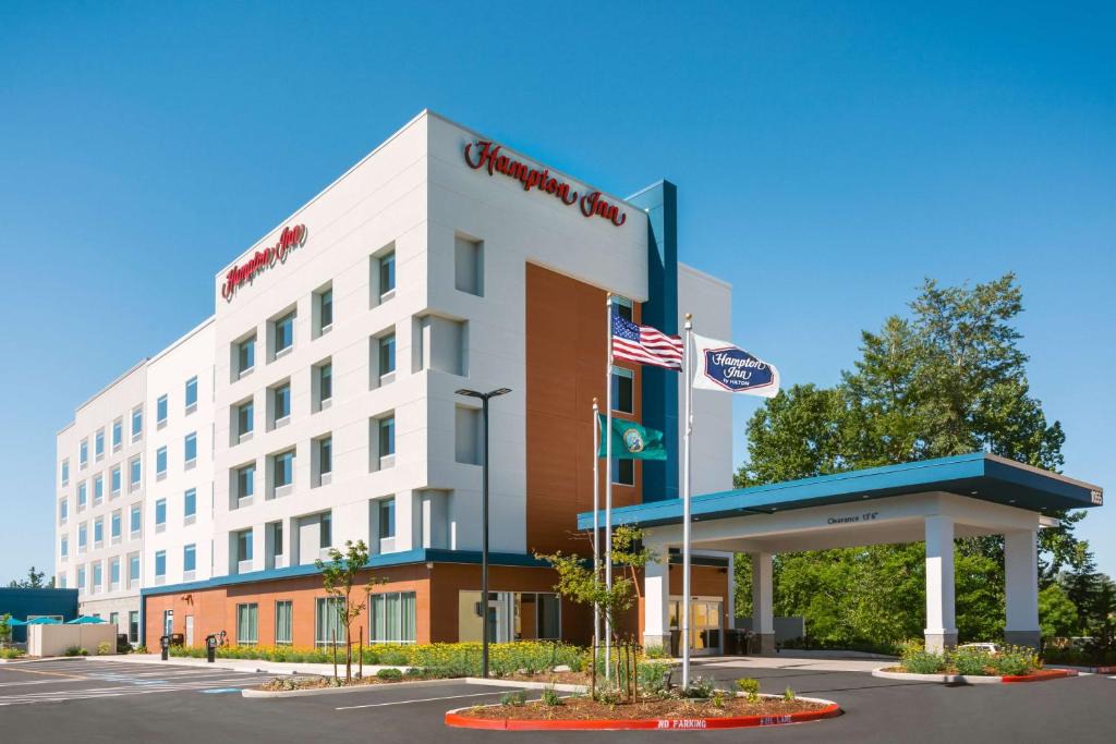 Guide Meridian Hotel | Hampton Inn Bellingham Airport, WA