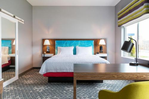 Bozeman Hotel | Hampton Inn & Suites By Hilton Belgrade Bozeman Airport