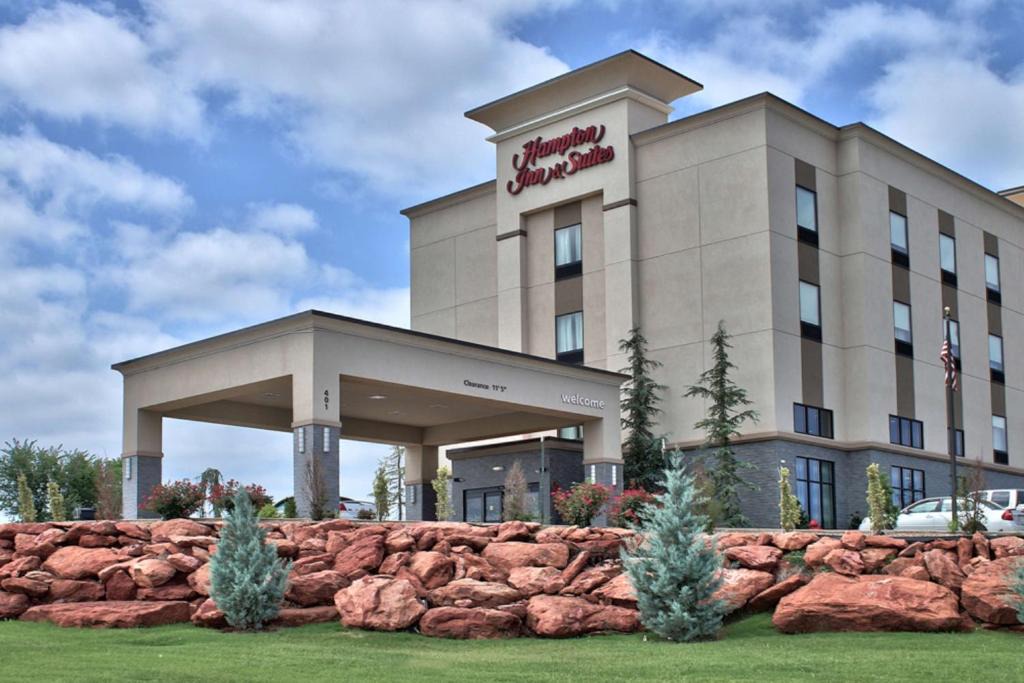 Guthrie Hotel | Hampton Inn & Suites Guthrie, OK