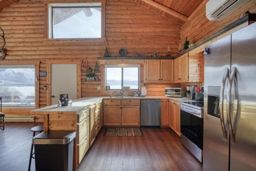 Island Park House | Henry's Lake View Cabin + BBQ + Fire Pit + Decks!