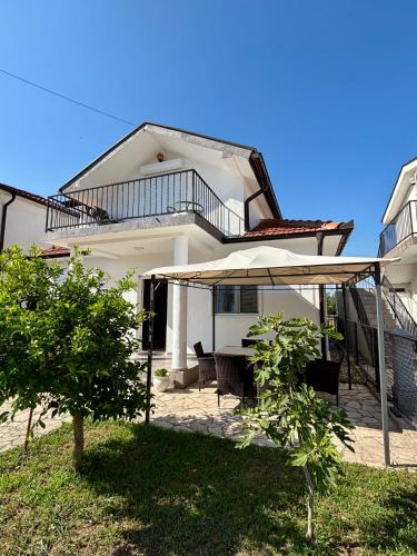 Bregvija Apartment | Hida Ile apartments