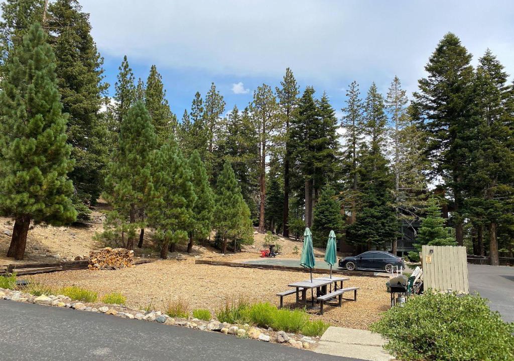 Mammoth Lakes House | Hidden Valley Homestead Near Hike Bike & More