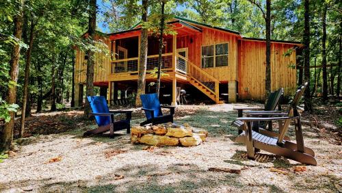 Mammoth Spring House | Hideaway Cabin near Mammoth Springs, Ark