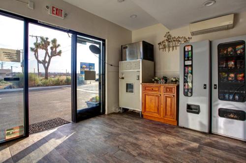Hesperia Hotel | High Desert Inn