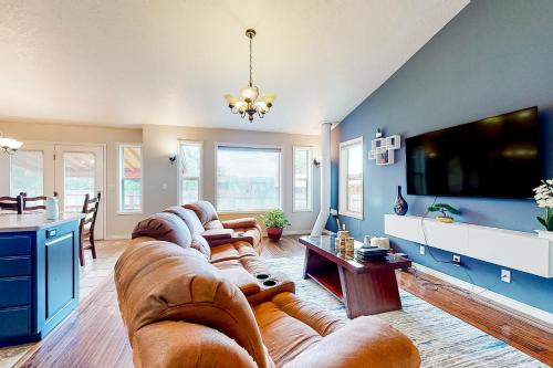 Driggs House | Hike, Golf & Explore: Driggs Home w/Patio & Grill