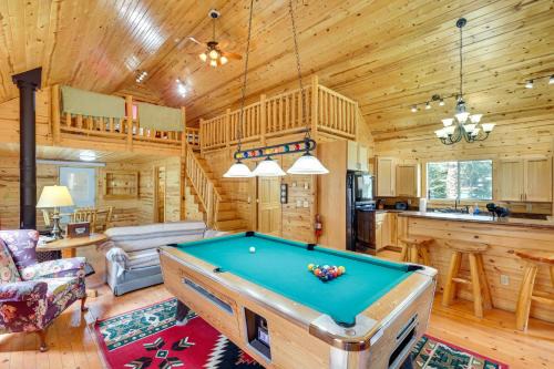 Deadwood House | Hike, Unwind & Bring Your Pet: Deadwood Cabin!