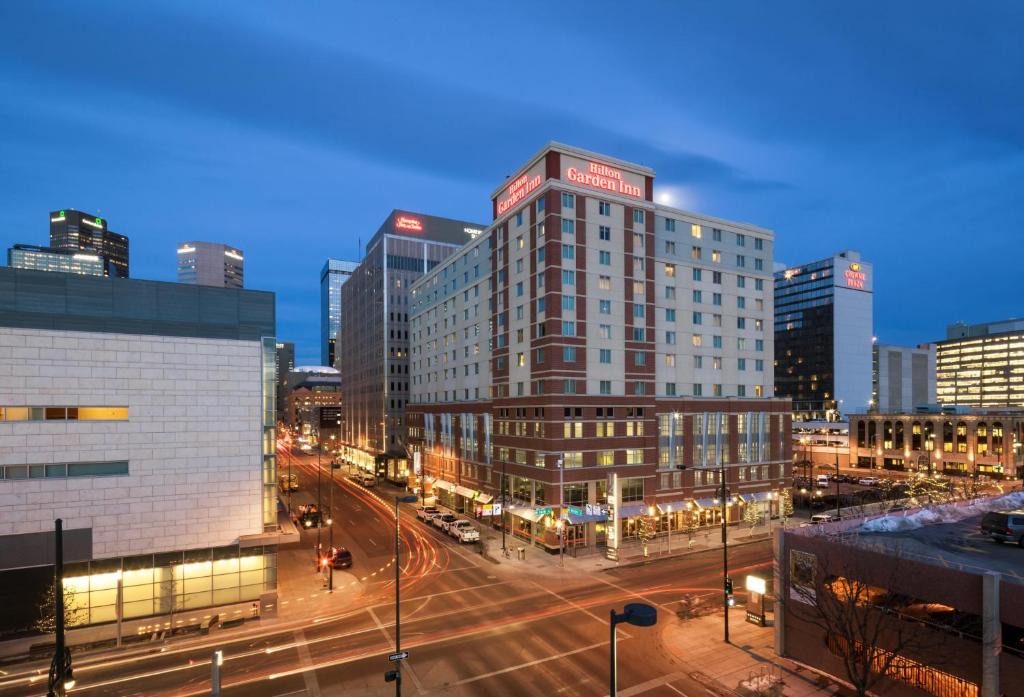 Downtown Denver Hotel | Hilton Garden Inn Denver Downtown