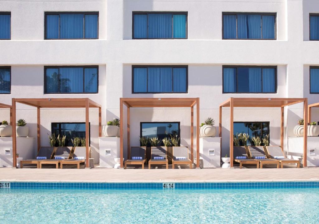 Downtown Hotel | Hilton Santa Monica