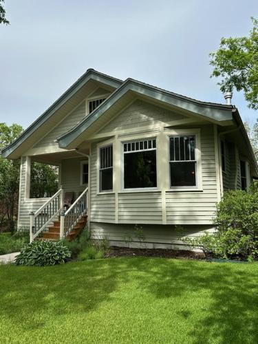 Bozeman House | Historic Neighborhood 3 Blocks From Downtown Bozeman