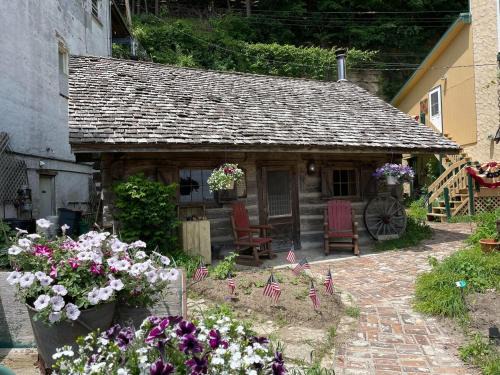 McGregor House | Historic Sadie's Log Cabin
