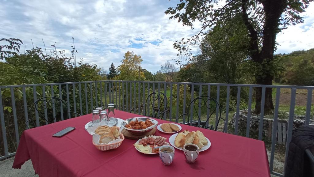 Donje Polje Ski Chalet | Holiday home Old House