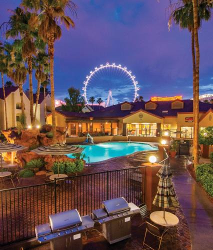 Las Vegas Resort | Holiday Inn Club Vacations at Desert Club Resort