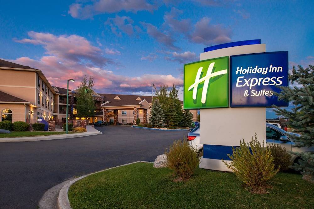Gunnison Hotel | Holiday Inn Express Hotel & Suites Gunnison, an IHG Hotel