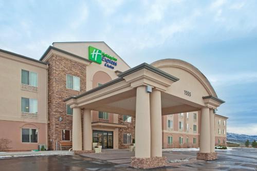Cedar City Hotel | Holiday Inn Express Hotel & Suites Cedar City by IHG