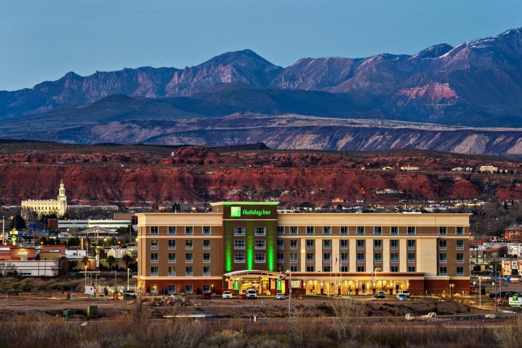 St. George Hotel | Holiday Inn St. George Convention Center by IHG